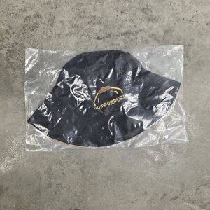 Sanrio Reversible Bucket Hat - pompompurin